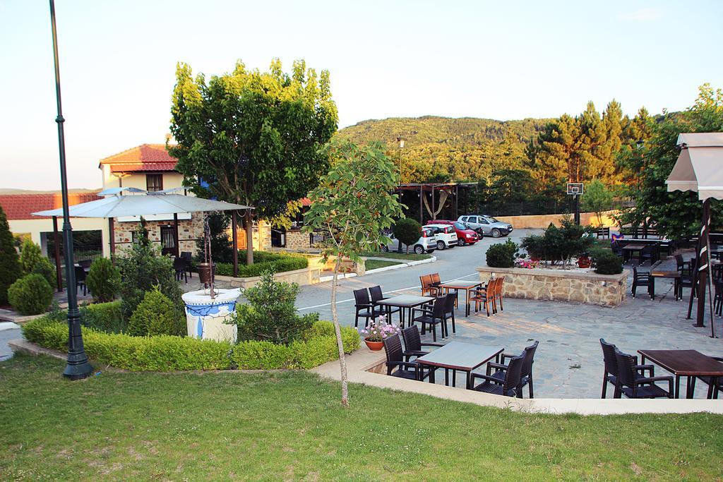 Hotel Prasino Horio Arnaía Exteriér fotografie